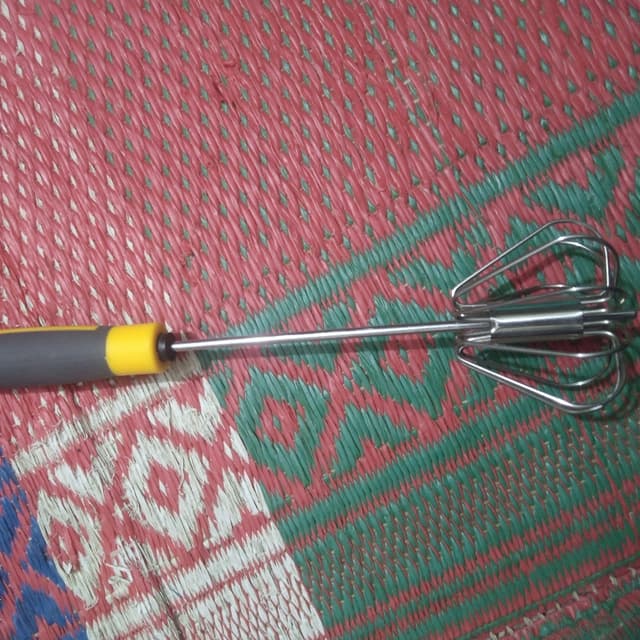Semi automatic egg & coffee beater